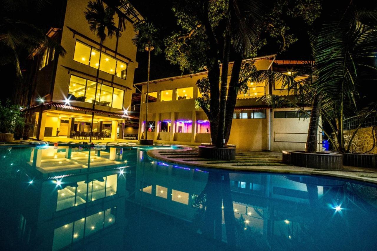 Отель Amansaraa Bhide Retreat Kihim Экстерьер фото